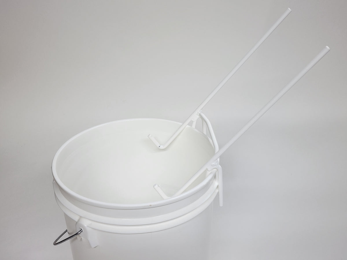 Can We Store Honey In Stainless Steel Container? A Guide To Safe, Bulk Honey Storage - HonestBee