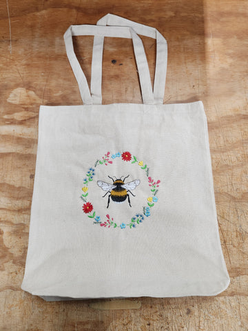 Embroidered Bee Wreath Tote Bag